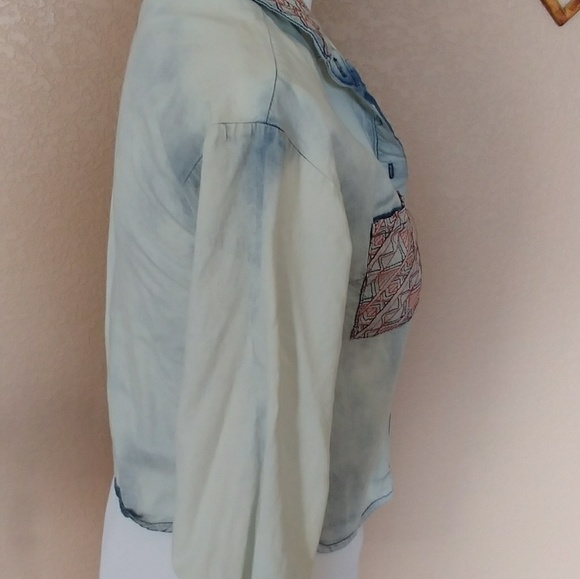 Dani button down - Picture 3 of 4